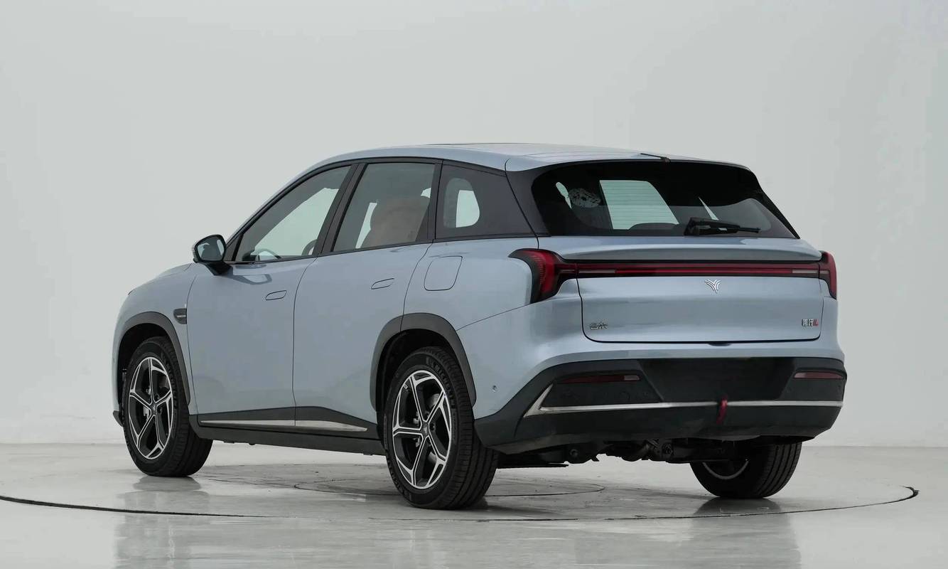 哪吒汽车的数字化转型,Jeep引领SUV市场的新趋势