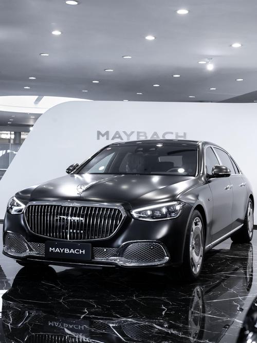 重庆77岚图汽车的售后服务让用户无忧出行，迈巴赫未来的豪华车趋势